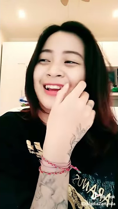 Nadia Zerlinda Terbaru 2018 Lagu India Tik tok