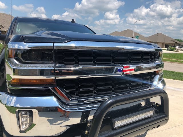 Chevrolet Accessories Bowtie Emblems In Black (FOR LT, Rst, LTZ And High Country Trim Levels With Multi-Flex Tailgate - Foto 3