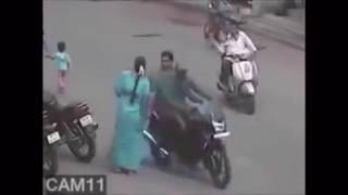 Compilation of Chain Snatching Videos in India | Chain Snatcher | Chain Snatch