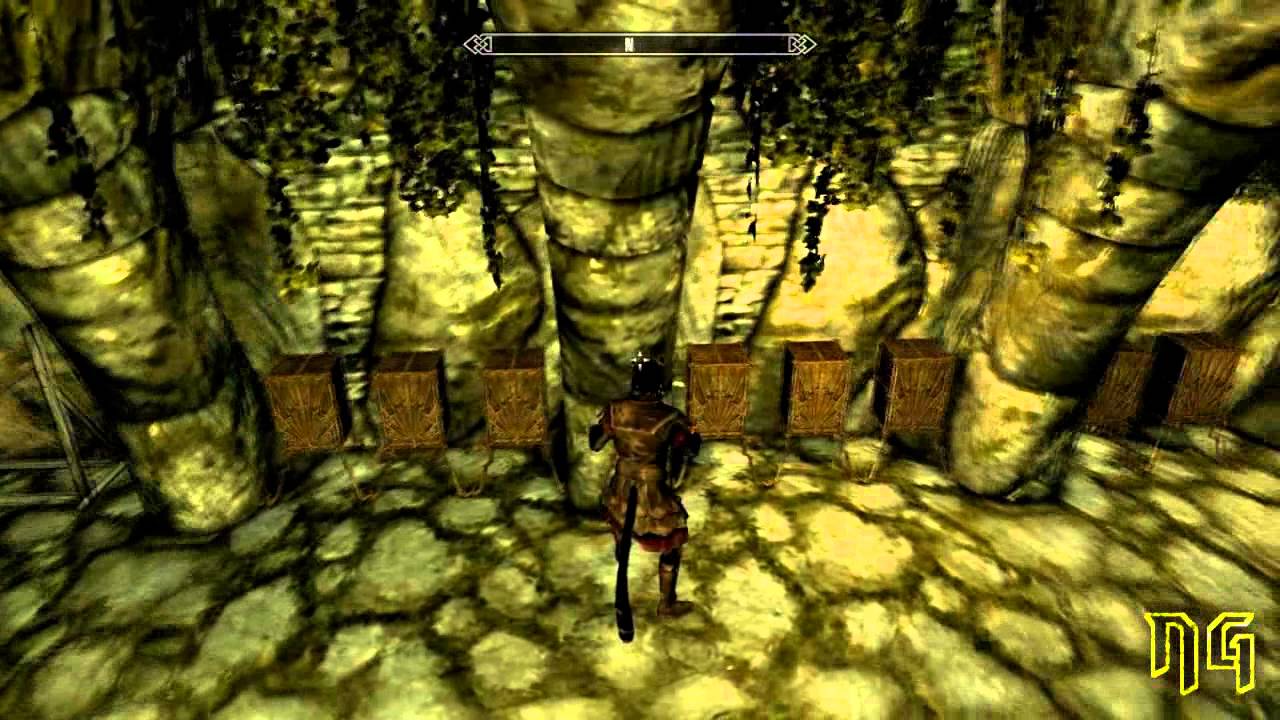 [SKYRIM] Secret Stuff - EVERY ITEM IN THE GAME!!!! - YouTube