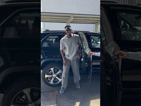 Jhon Lucumí has arrived at the Juventus Training Center!