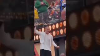 Justin Bieber Rapping along to Eminem short viral