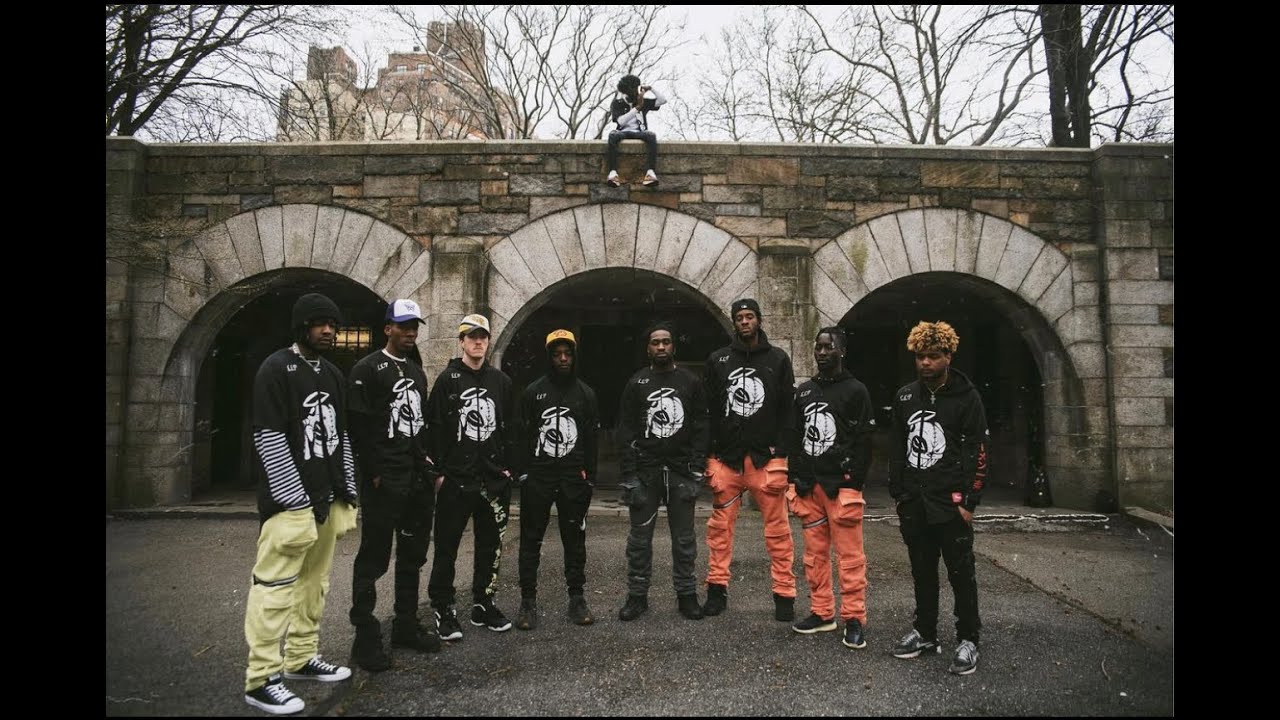 Snoop "MAD MAX" (Dir. by RingRing Visuals)