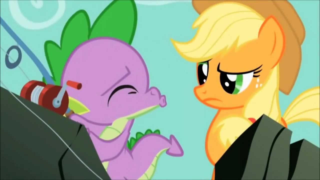 Spike - (casi besando ah Applejack) - YouTube