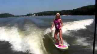 Bonnie wake surfing