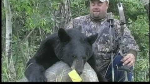 More Happy Hunters With Bob Bearman and Nipigon River Hunts