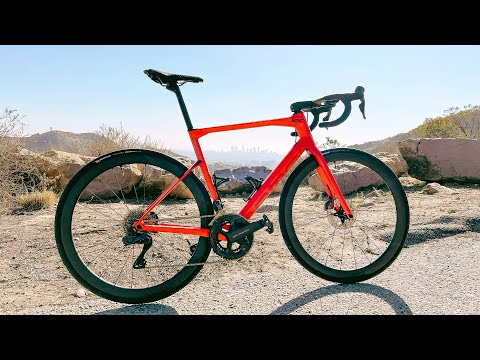 Video: BMC Roadmachine 01 Three recension