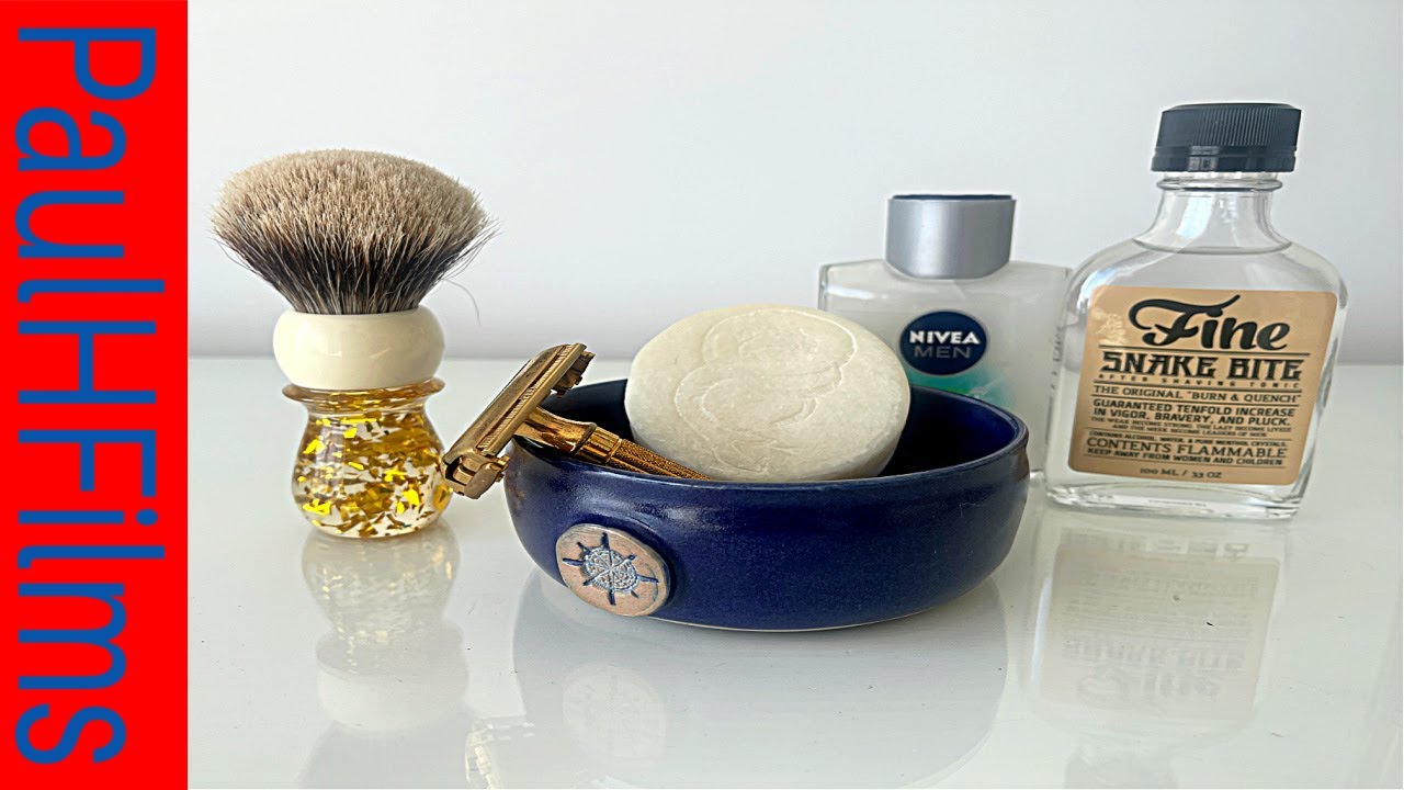 Gillette Aristocrat DE Razor | Fine Snake Bite Shaving Soap - YouTube