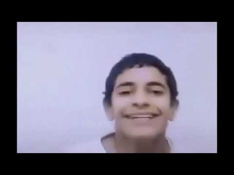 رياكشن شخص يضحك ضحكة غريبة 