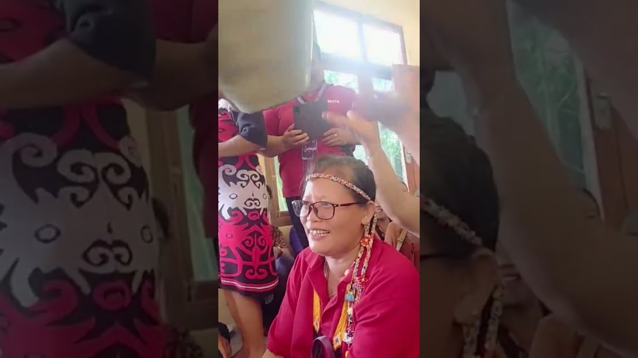 Tgl 8/12/2023,Adat Dayak pesaguan, peresmian gereja St Carolus Borromeus tembelina 