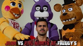 Juan vs Five Nights at Freddy&#39;s | David Lopez