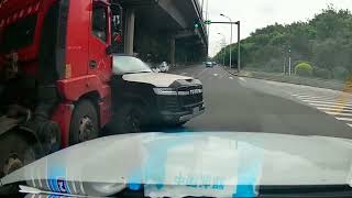 Idiots In Cars 146