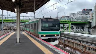 【成田線120周年スカ色ラッピング】常磐快速・成田線 E231系 マト139+マト105編成 上野駅到着シーン