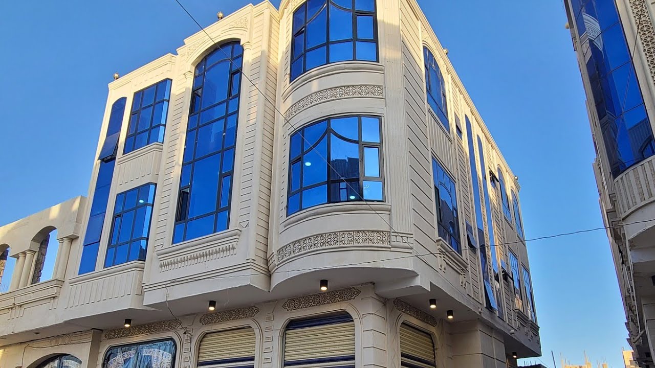 عماره للبيع في صنعاء. ركنية شارعين بسعر عرطة 63مليون وسعر للمشتري اعلان رقم 299 للتواصل772117591