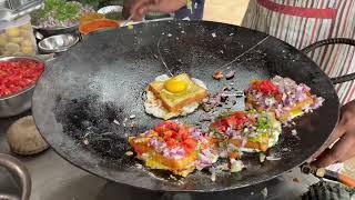 Mysuru's Famous Half Boiled French Toast | Indian Street Food