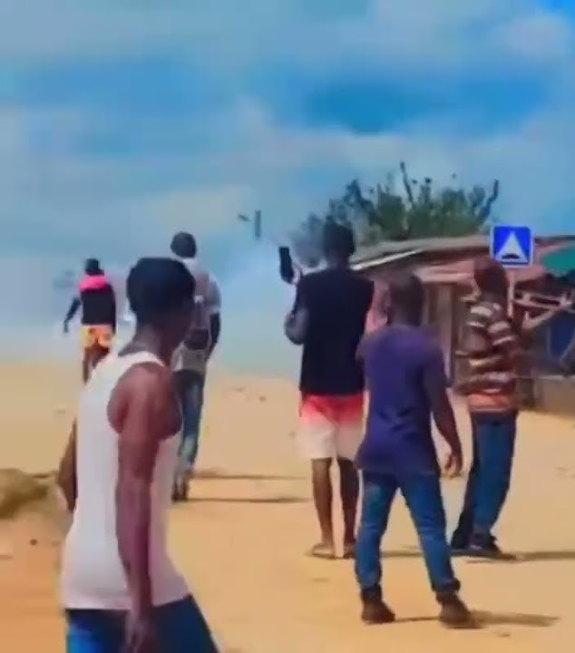 Alépé Montezo la population dit Non au 4 ème mandat car Trop C’est Trop.