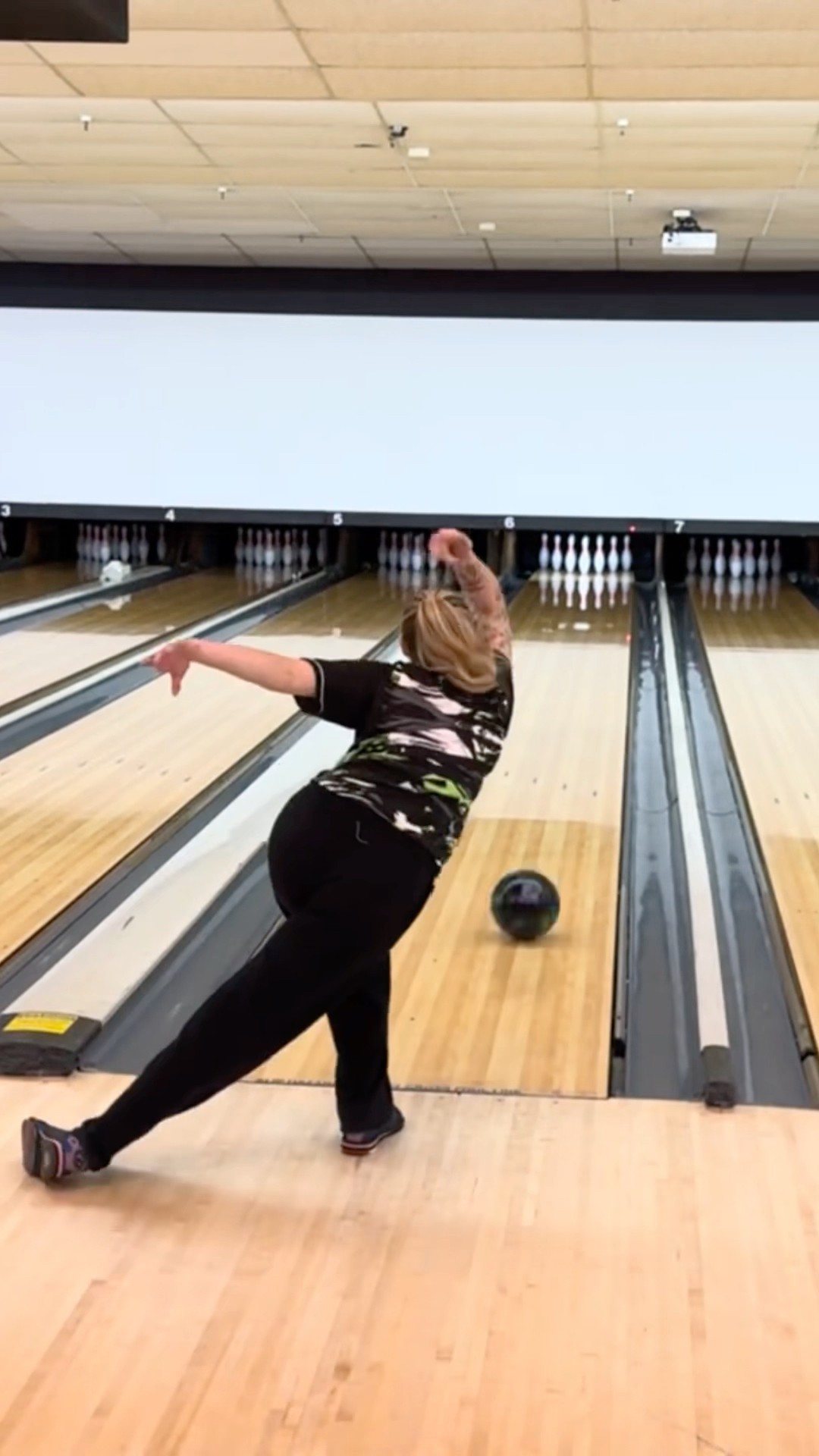 BRUNSWICK COMBAT HYBRID 💚🖤 - YouTube