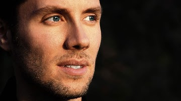 Futurist Keynote Speaker Jeremy Gutsche on Innovation and Trends in 2010