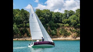 Discover the J/7, the easy-to-sail family dayboat