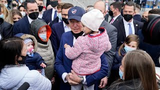 WATCH LIVE: President Biden speaks in Poland after meeting with Ukrainian refugees