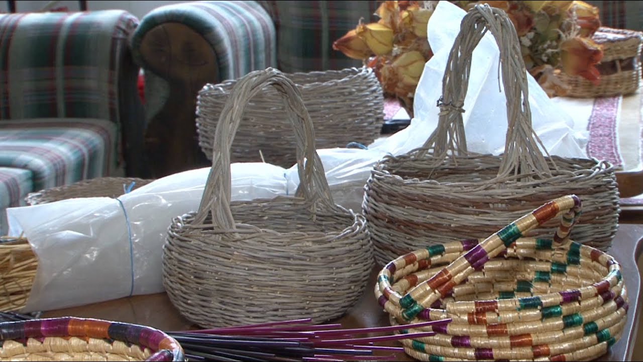 صناعة ونسج القش تراث فلسطيني يواجه الاندثار