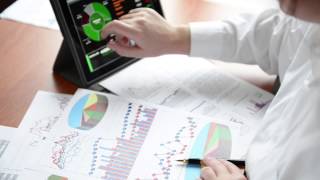 Fleet Advantage Data Driven Solutions - Lowest Cost of Ownership
