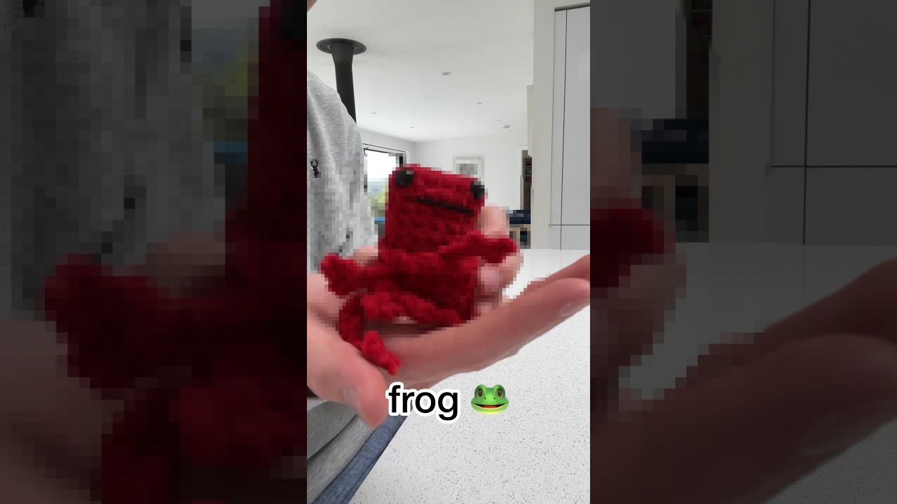 Crochet a leggy frog 🐸 with me! 🤩😀🥳