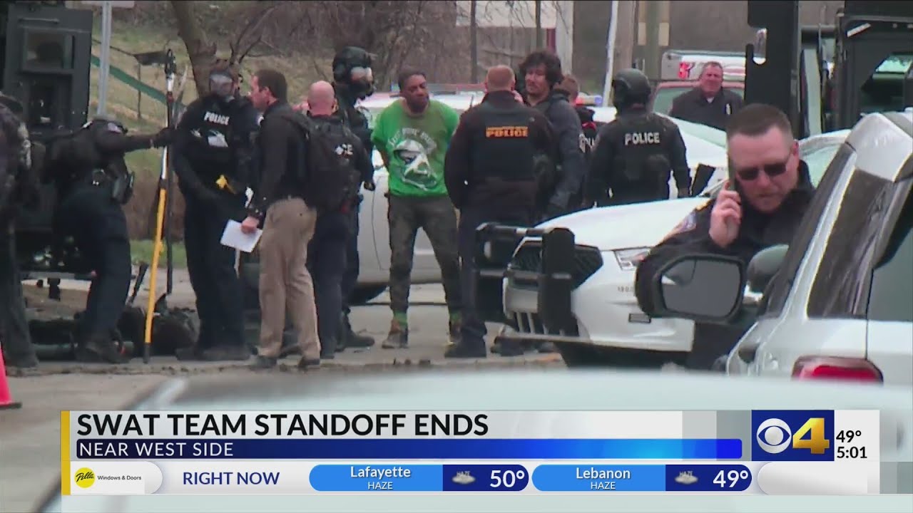 SWAT Team Standoff Ends - YouTube