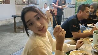 Difarina Indra \u0026 fendik Adella makan Sate Bu Lis di Rimbo Bujang