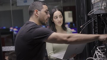 Hackathons, coding bootcamps and UX design | Study software engineering | RMIT University