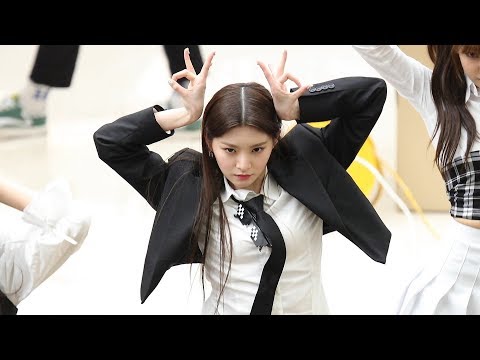 190414 EVERGLOW (에버글로우) &amp;#39;봉봉쇼콜라&amp;#39; 왕이런 직캠 @코엑스 팬사인회 4K/60FPS Fancam by -wA-