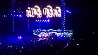 Red Hot Chili Peppers  - Under the Bridge, Charlotte, NC 4/6/12