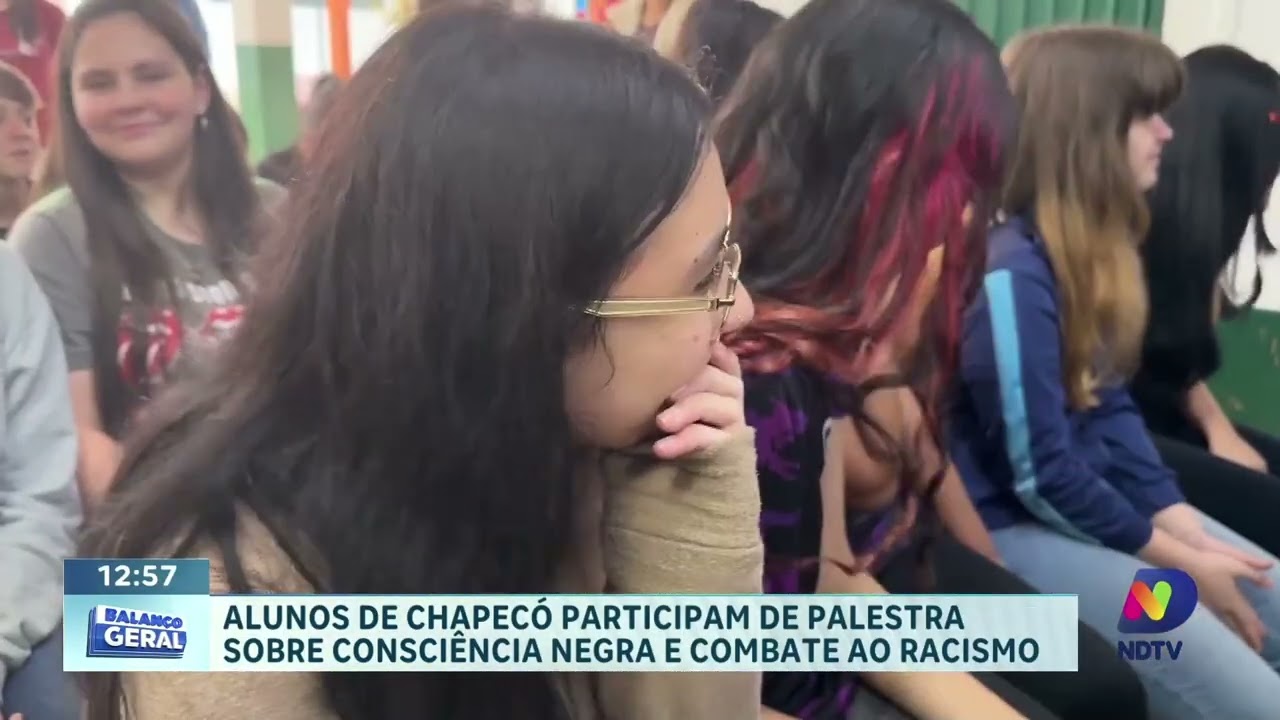 Alunos de Chapecó participam de palestra sobre consciência negra