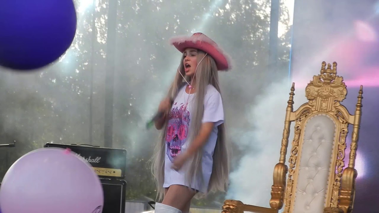 марьяна ро альбомы. ро сюрпрайз. марьяна ро пародия. марьяна ро. марьяна ро с пауком.