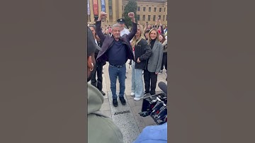 Thumbnail of Sylvester Stallone at the Rocky steps in Philadelphia with his family. Great moment.