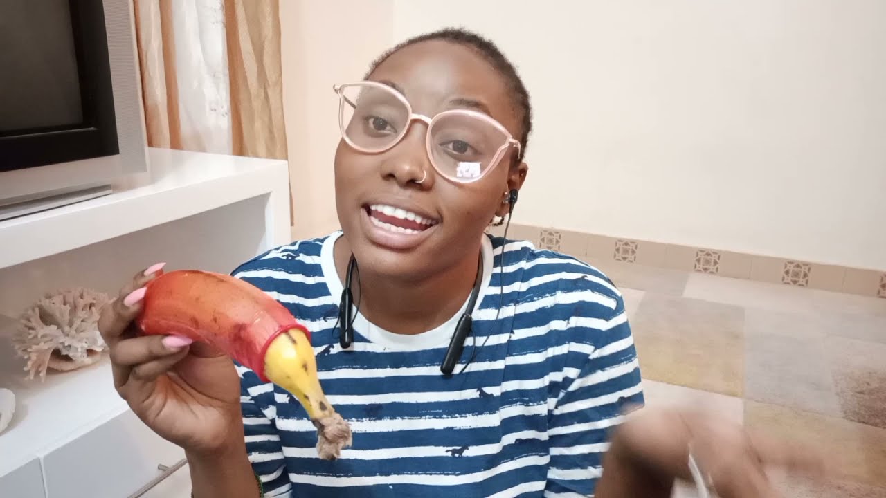 Onlayn aseksuallar Aktrisa Loza yalangoch