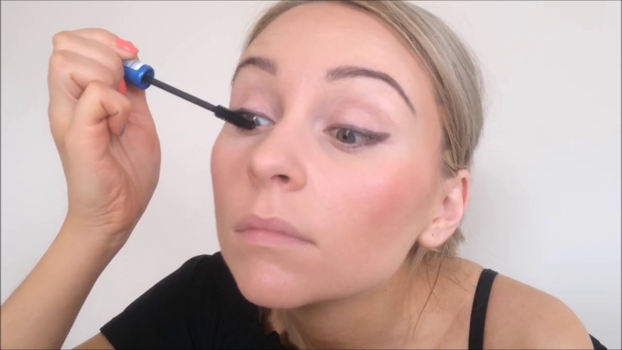 Niende svulst Optage Test RIMMEL LONDON 100% WATERPROOF MASCARA - YouTube