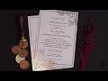 Invitatii de nunta luxury - folio auriu si plic de catifea burgundy