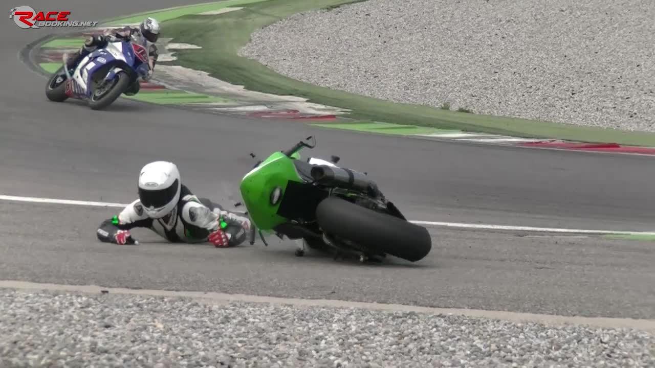 キネティクスクラッシュ Kawasaki ZX-10R CRASH - Fabrizio Gritti, Motoestate 1000 Round 4