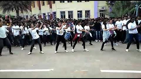Tkr college skhykr 2018 cse flashmob💃💃