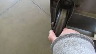 Auction #3759603 - METAL CART