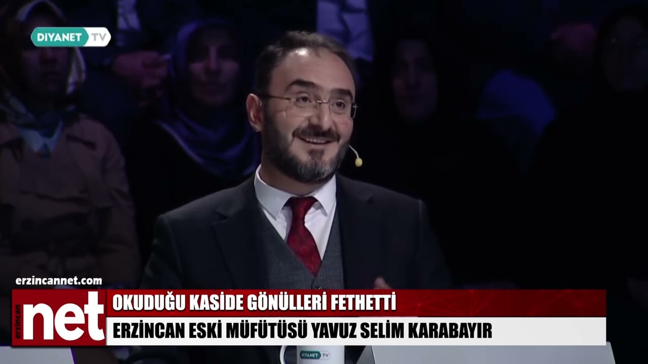 Erzincan eski il Müftüsü Karabayır, okuduğu kaside ile gönülleri gönülleri fethetti