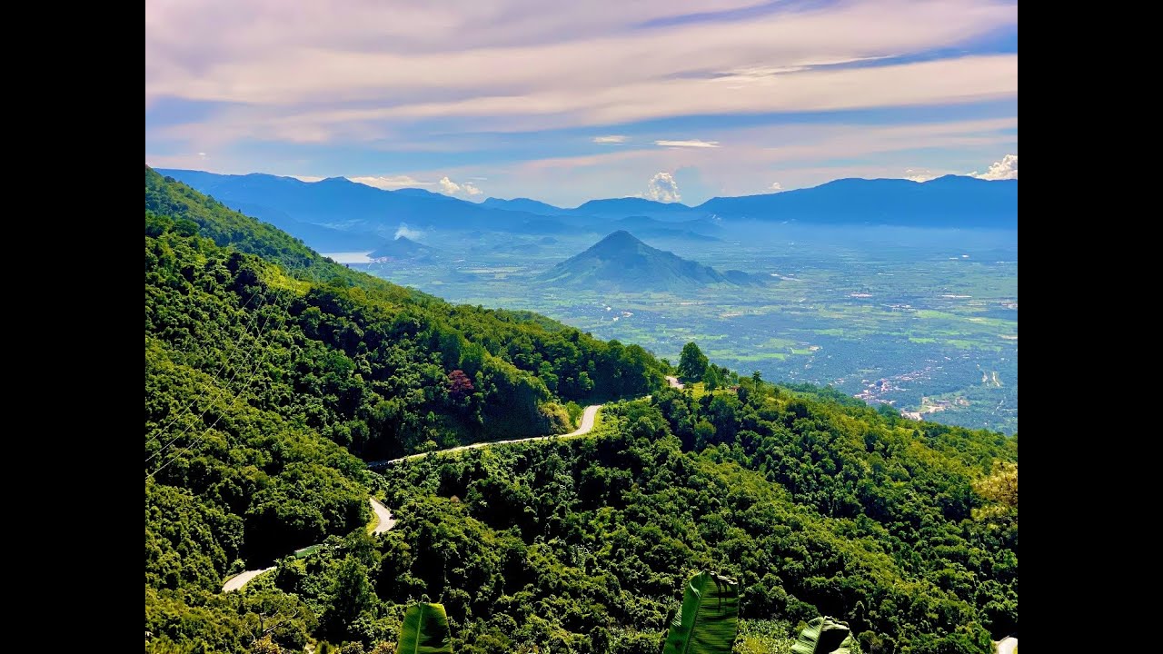Trải nghiệm đường đèo Ngoạn Mục từ Đà Lạt xuống Phan Rang, tham quan tháp Chăm Tháp Pô Klong Garai