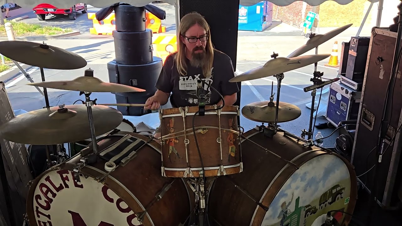 I got to play Fred Young's drums today!   The Kentucky Headhunters. 