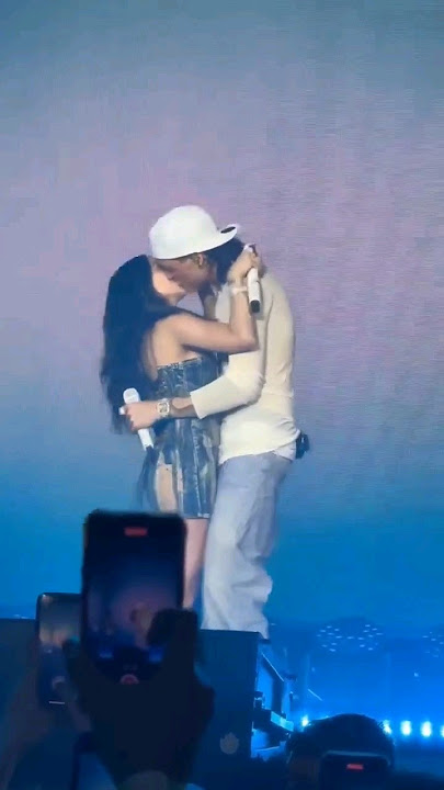 Peso Pluma y Nicki Nicole en el Wizink Center #nickinicole #pesopluma