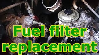 How to replace a fuel filter on a Toyota Corrolla Verso