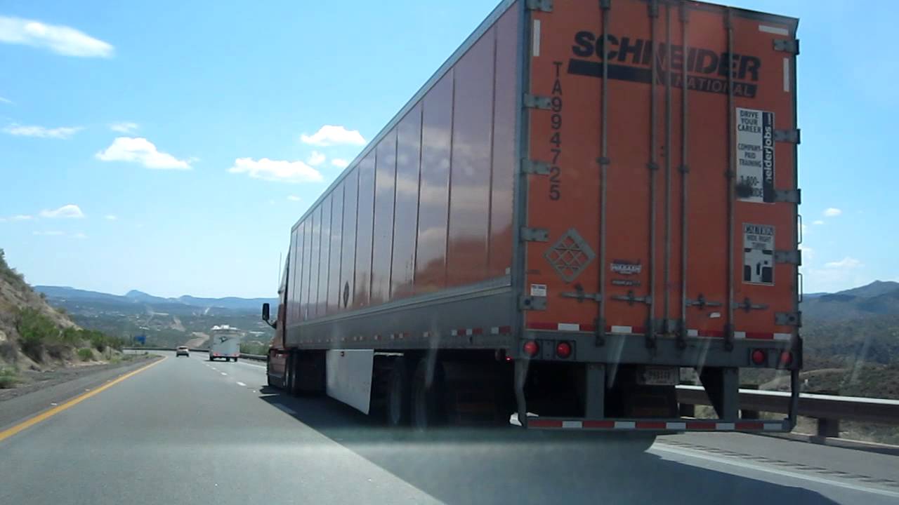 Schneider National Freightliner Cascadia Truck on
