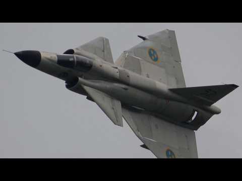 4Kᵁᴴᴰ Saab AJS 37 Viggen Swedish Air Force - AWESOME Display & Volvo RM8A Engine Sound !!