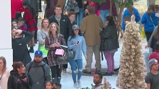 Black Friday Shoppers Flock To MOA