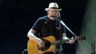 Neil Young - Heart of Gold (Live at Farm Aid 2011) chords